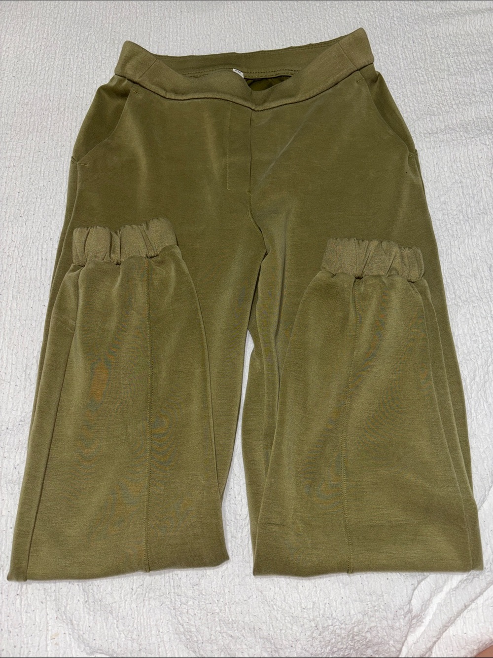 Lululemon Olive Green Pull-On Jogger Pants